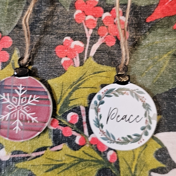 Set of 3 Wooden Ornaments - Picture 4 of 6